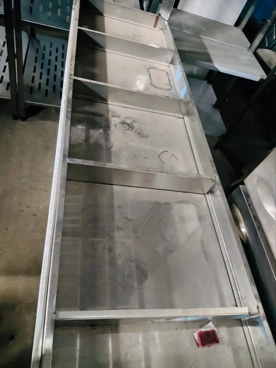 Direto da fábrica: Mesa de centro Inox com prateleira inferior gradeada NOVA - Foto 3