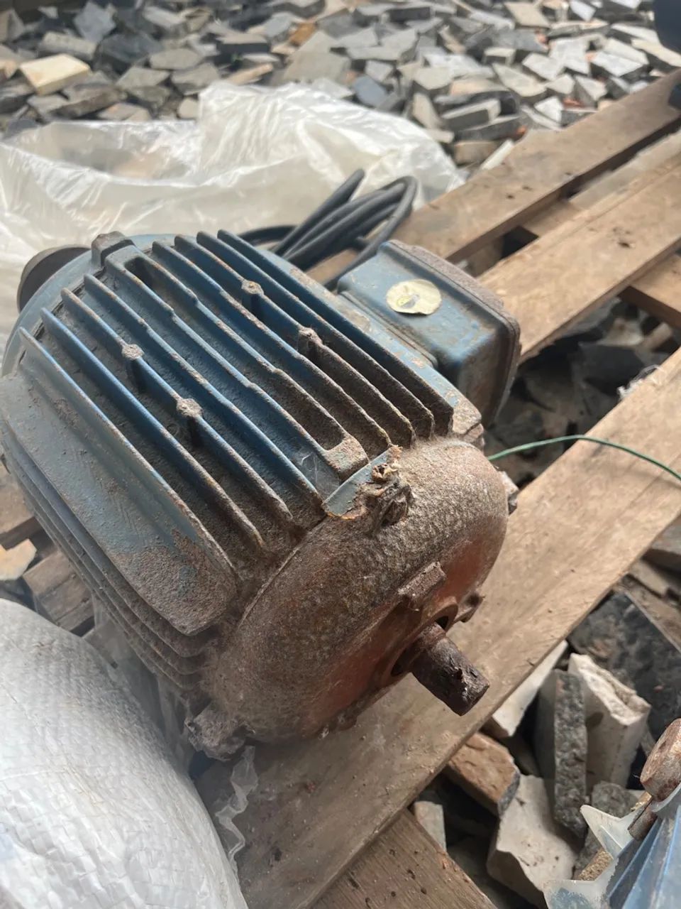 Motor trifásico 5CV WAG - Foto 2