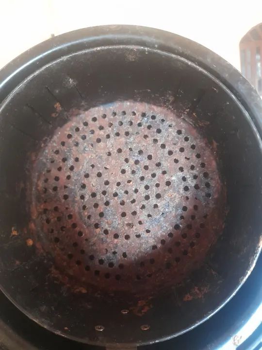 Air Fryer Philco PH3.2L Funcionando normal porém cesto enferrujada  - Foto 3