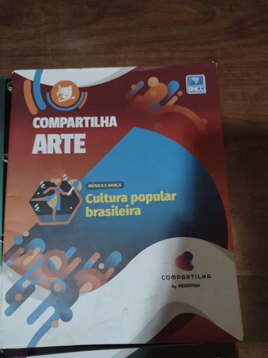 Livros Didáticos - Compartilha - 6 ano - usados.  - Foto 4