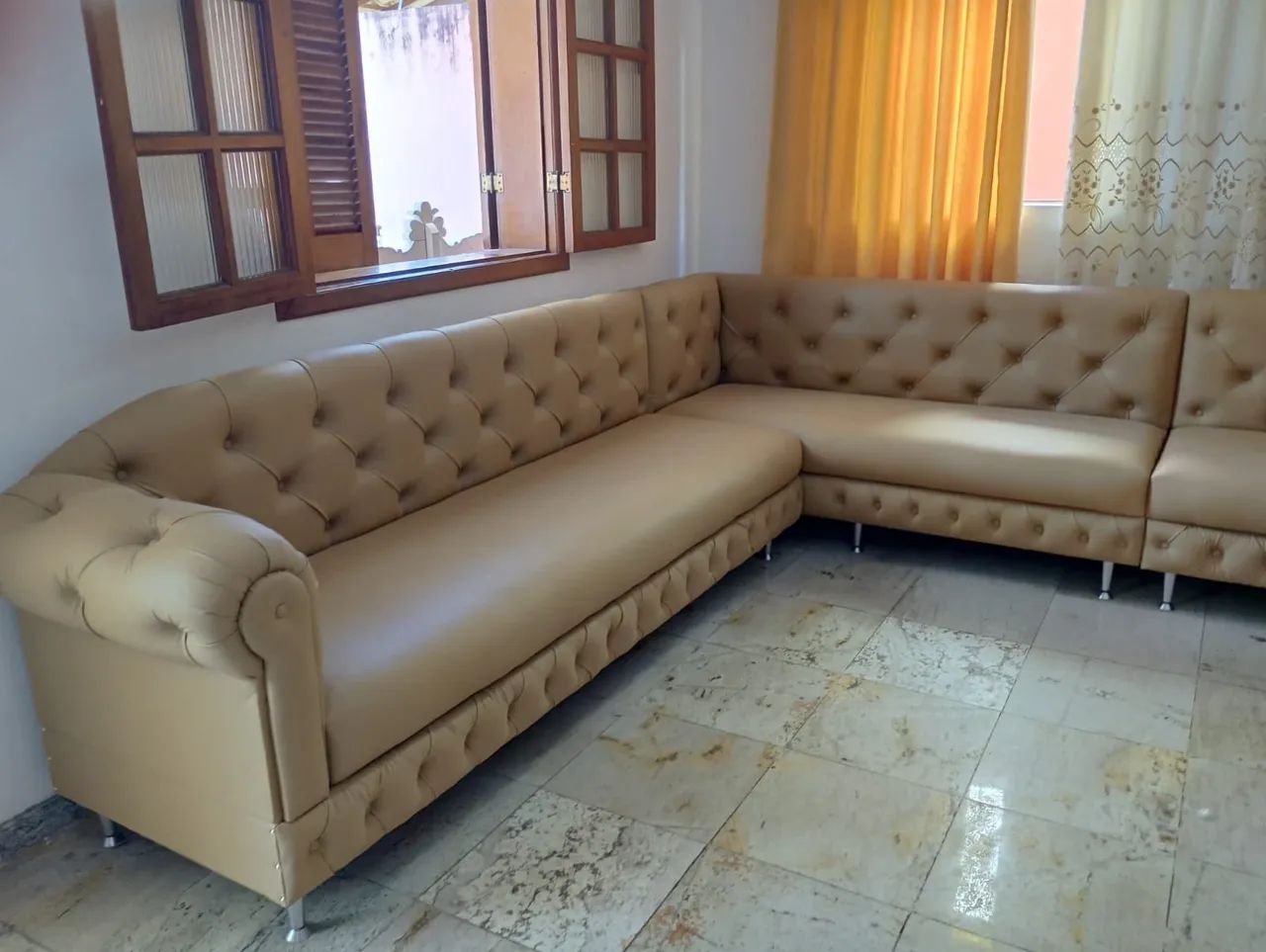 Sofá Clássico Chesterfield  - Foto 4
