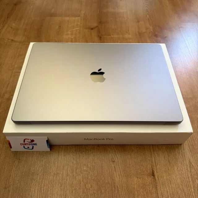 MacBook Pro - 16