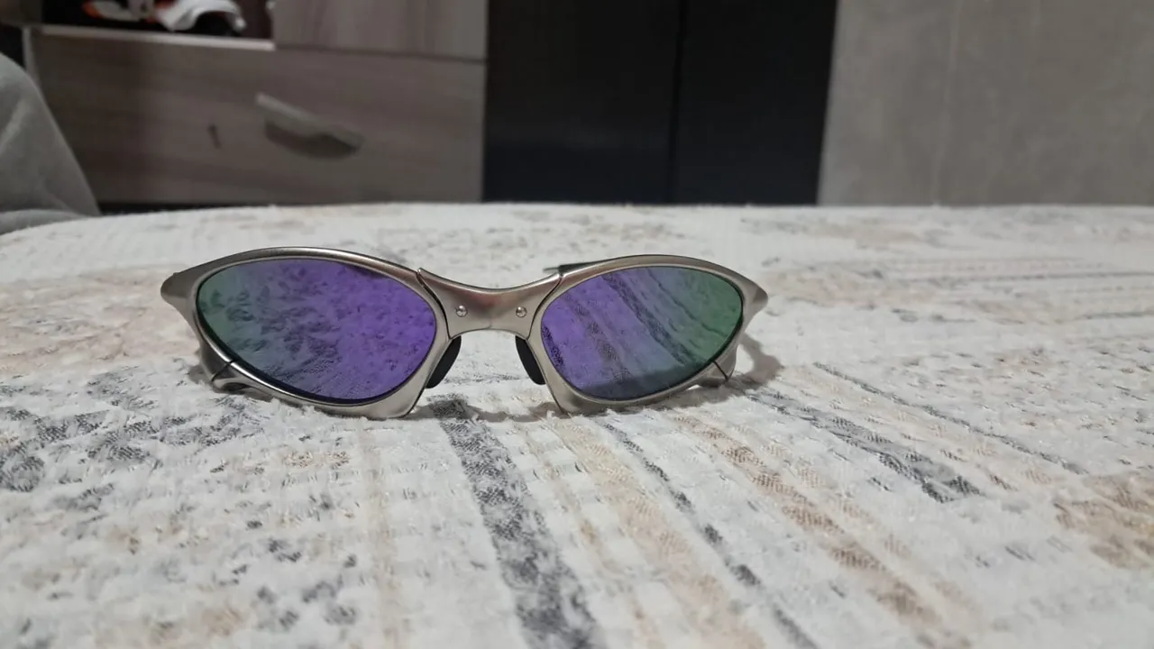 Oakley Juliet X-Metal com lente violeta