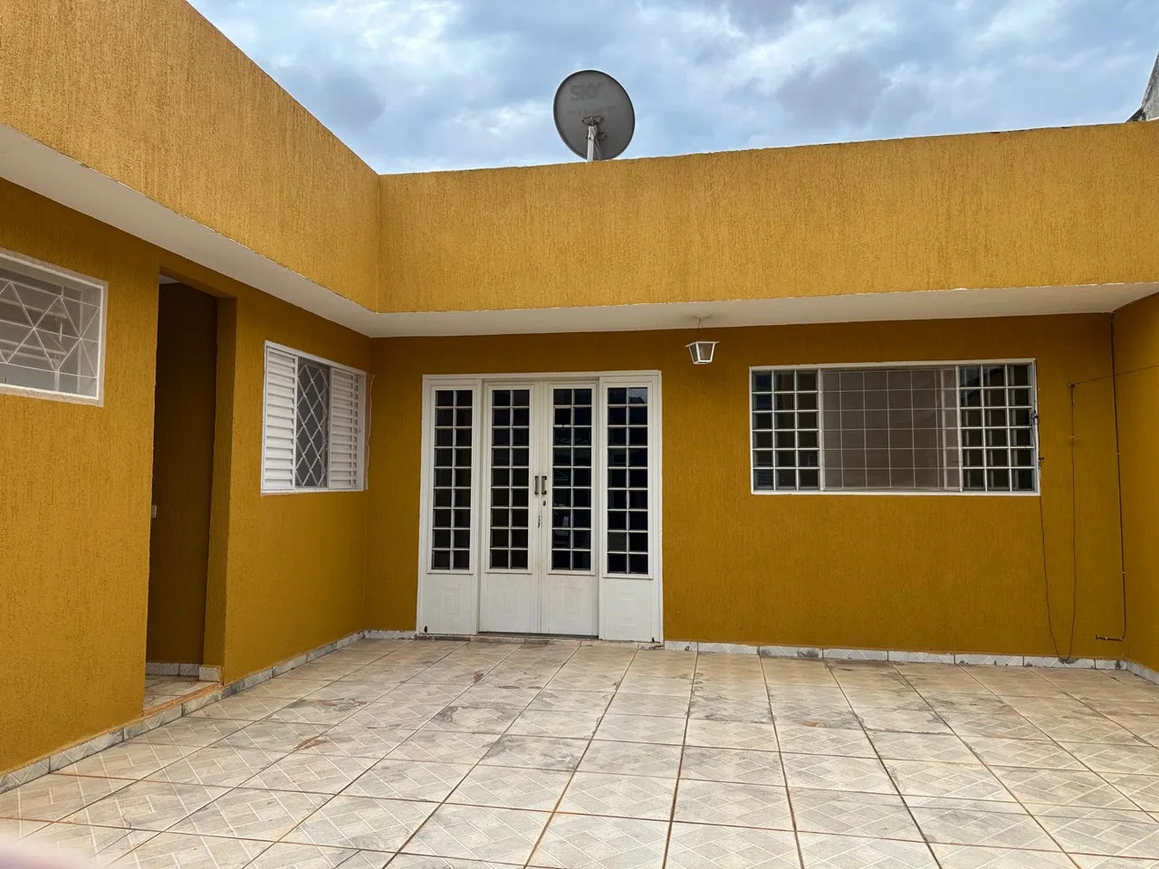 Casa + loja na Morada Nobre