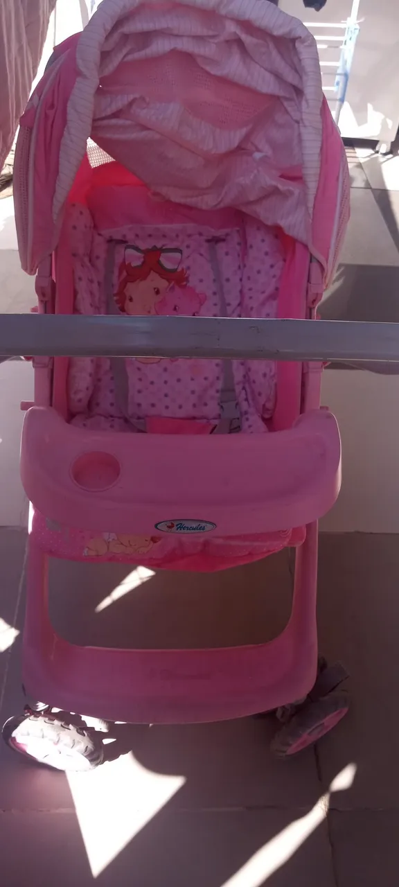 Carrinho de Bebê Hercules Rosa - Conforto e Segurança