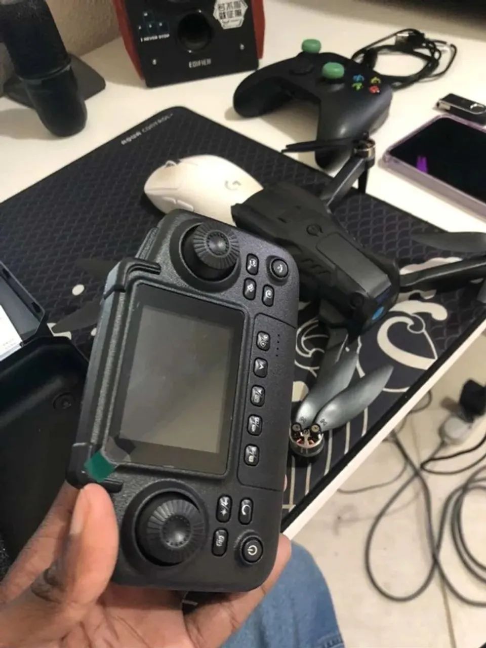 Drone K13 - Tela Integrada no Controle - Foto 2