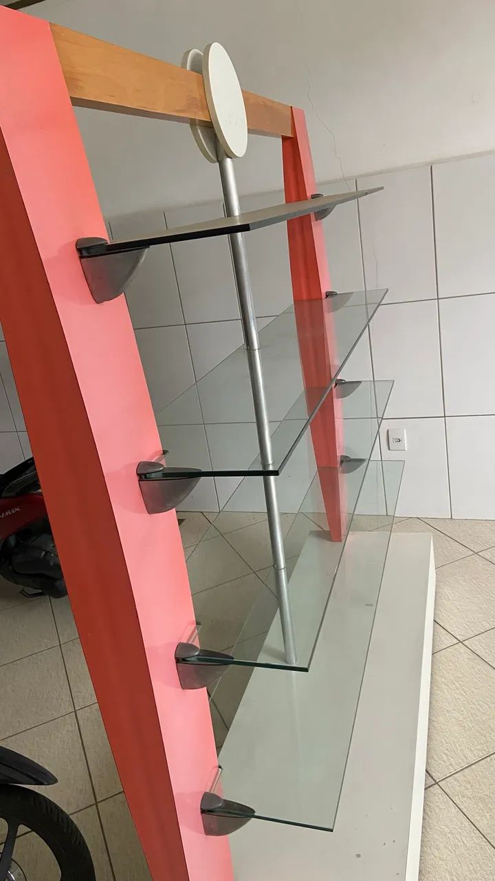 Display case/shelf 64397049810690120