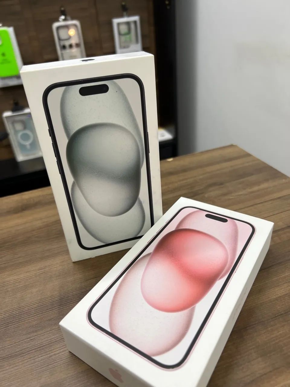 IPHONE 15 LACRADOS / NOVO / 128g. /  2 UNIDADES SOMENTE NA PROMOÇÃO  - Foto 4