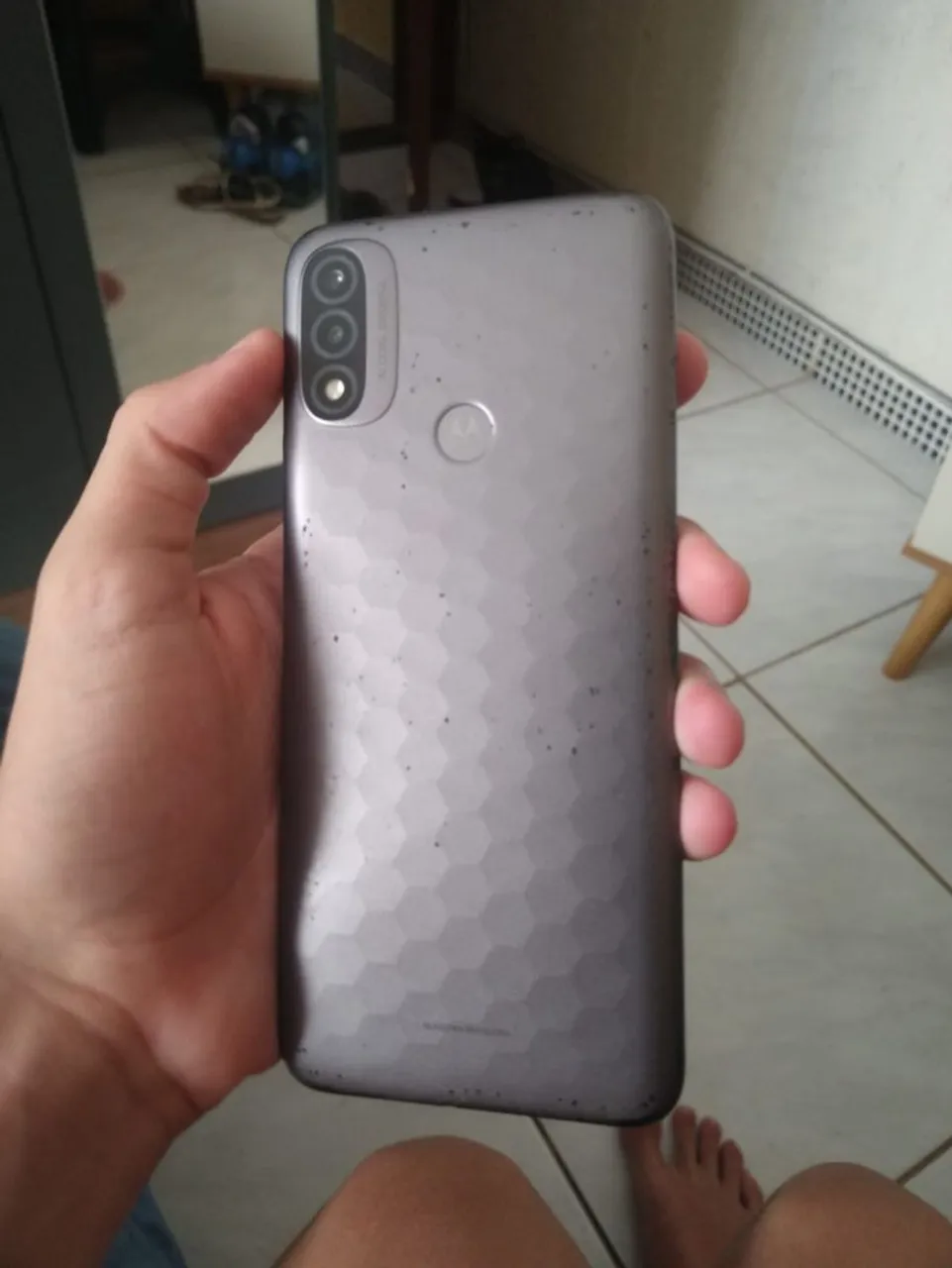 Motorola E 20