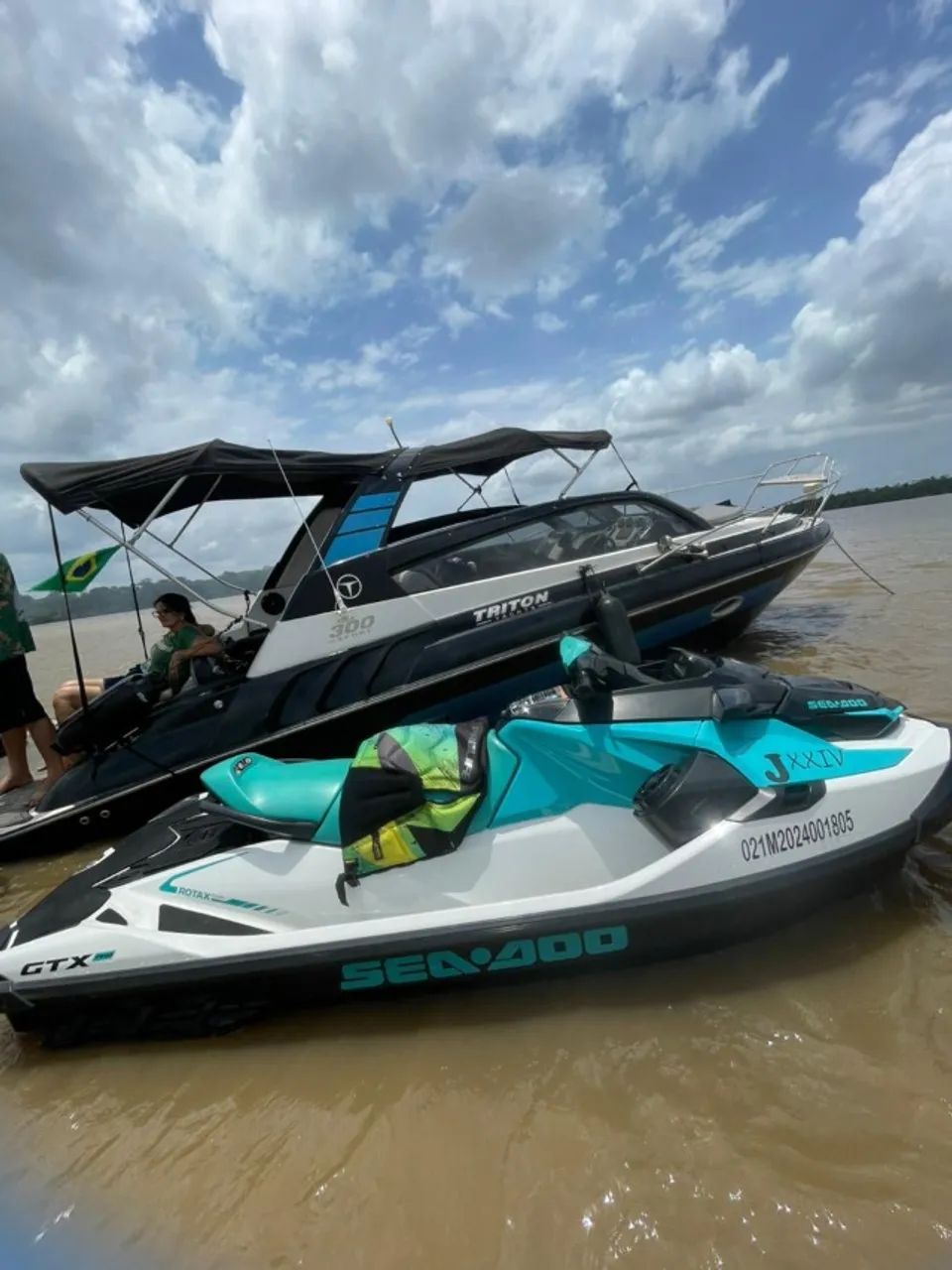 Vendo Lancha Triton 300 Sport + Jet Ski Seadoo GTX 170