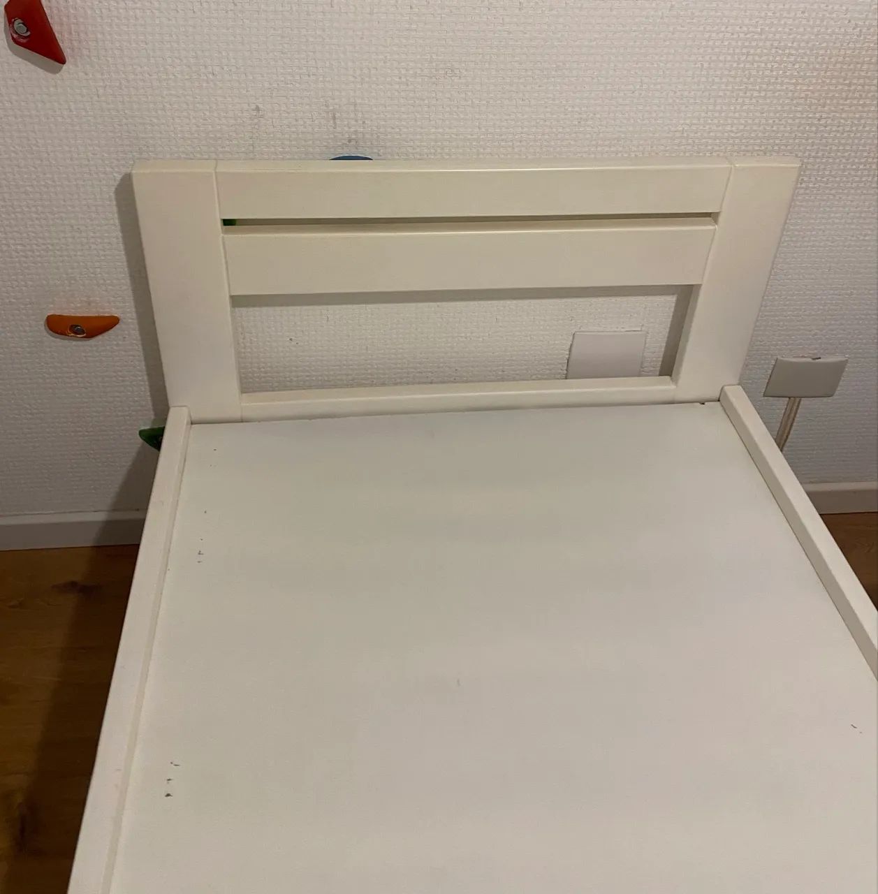 Cama solteiro madeira maciça laqueada com colchão  - Foto 3