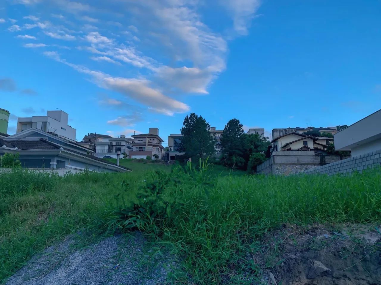Terreno grande e bem localizado à venda, Pedra Branca, Palhoça, SC