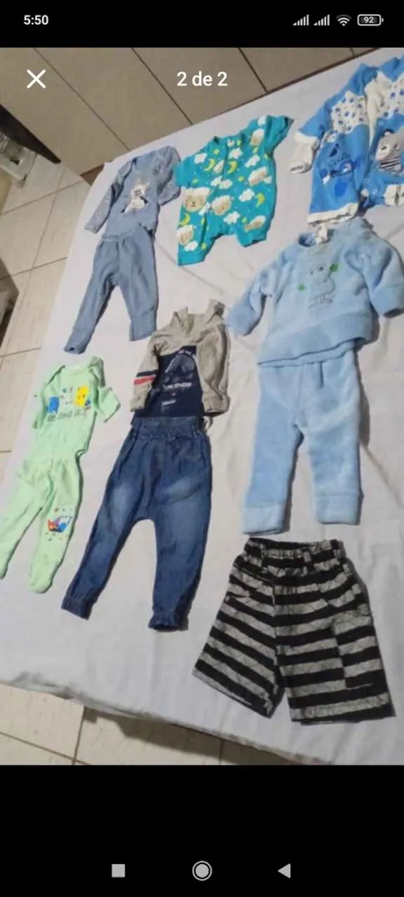 Lote de roupas de bebê