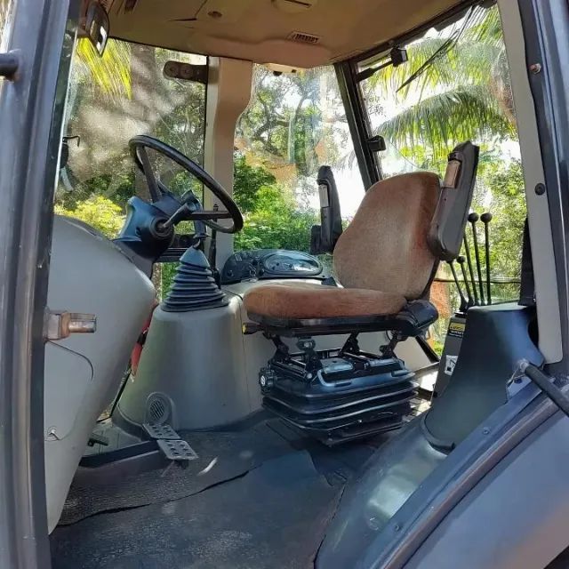 Retroescavadeira 580M Ano 2012 - Foto 5