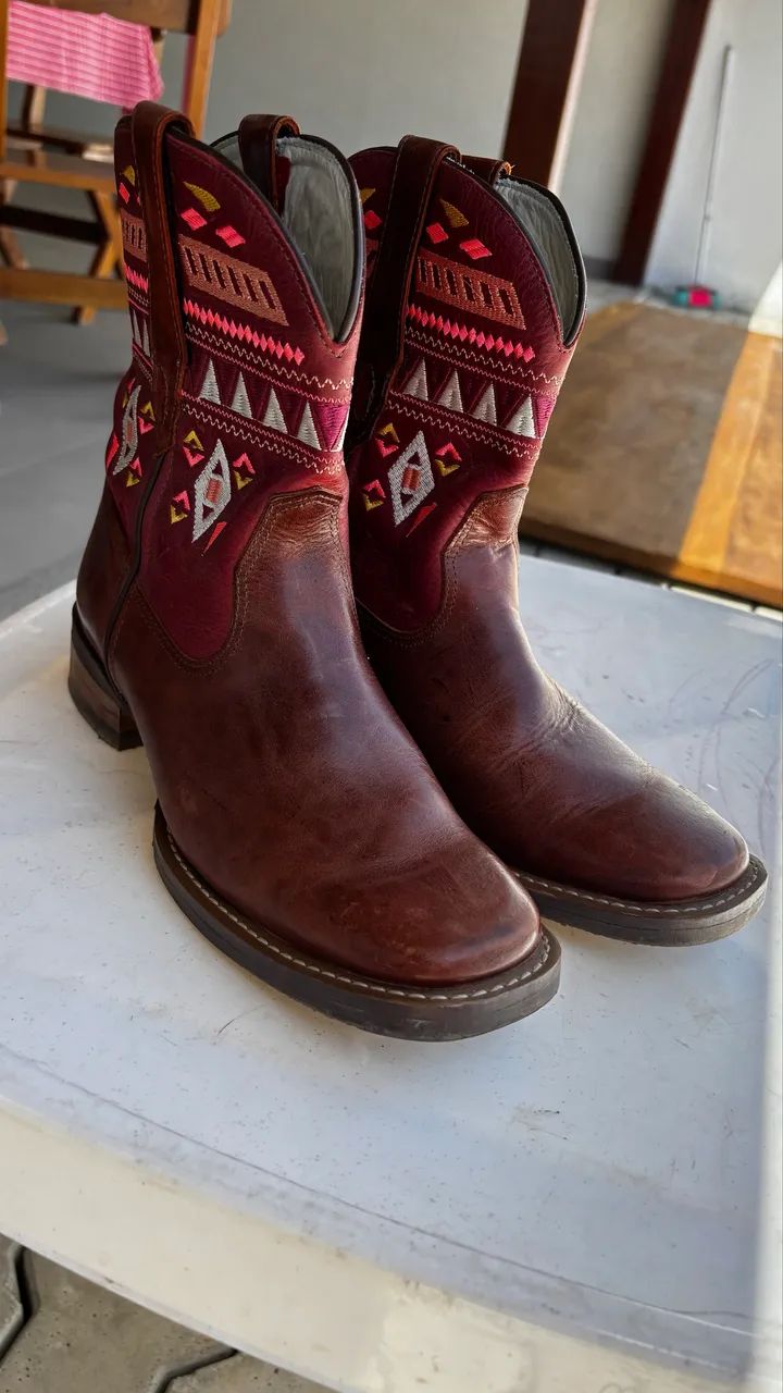 Vendo bota texana Goyazes 