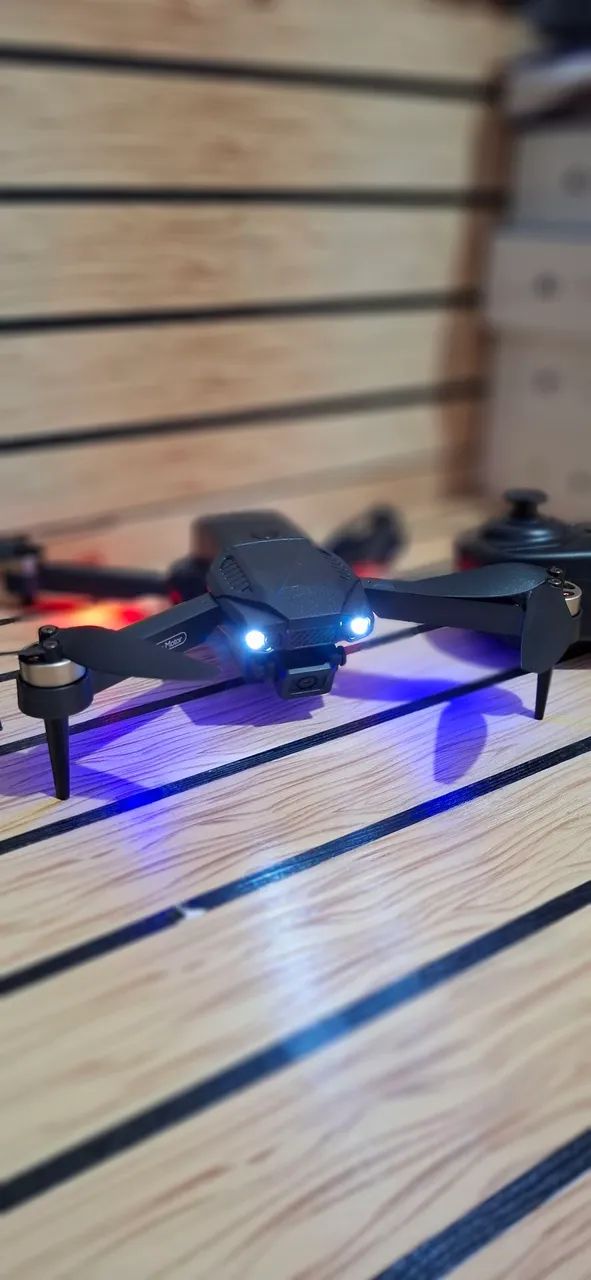 Drone com câmera HD e recursos avançados