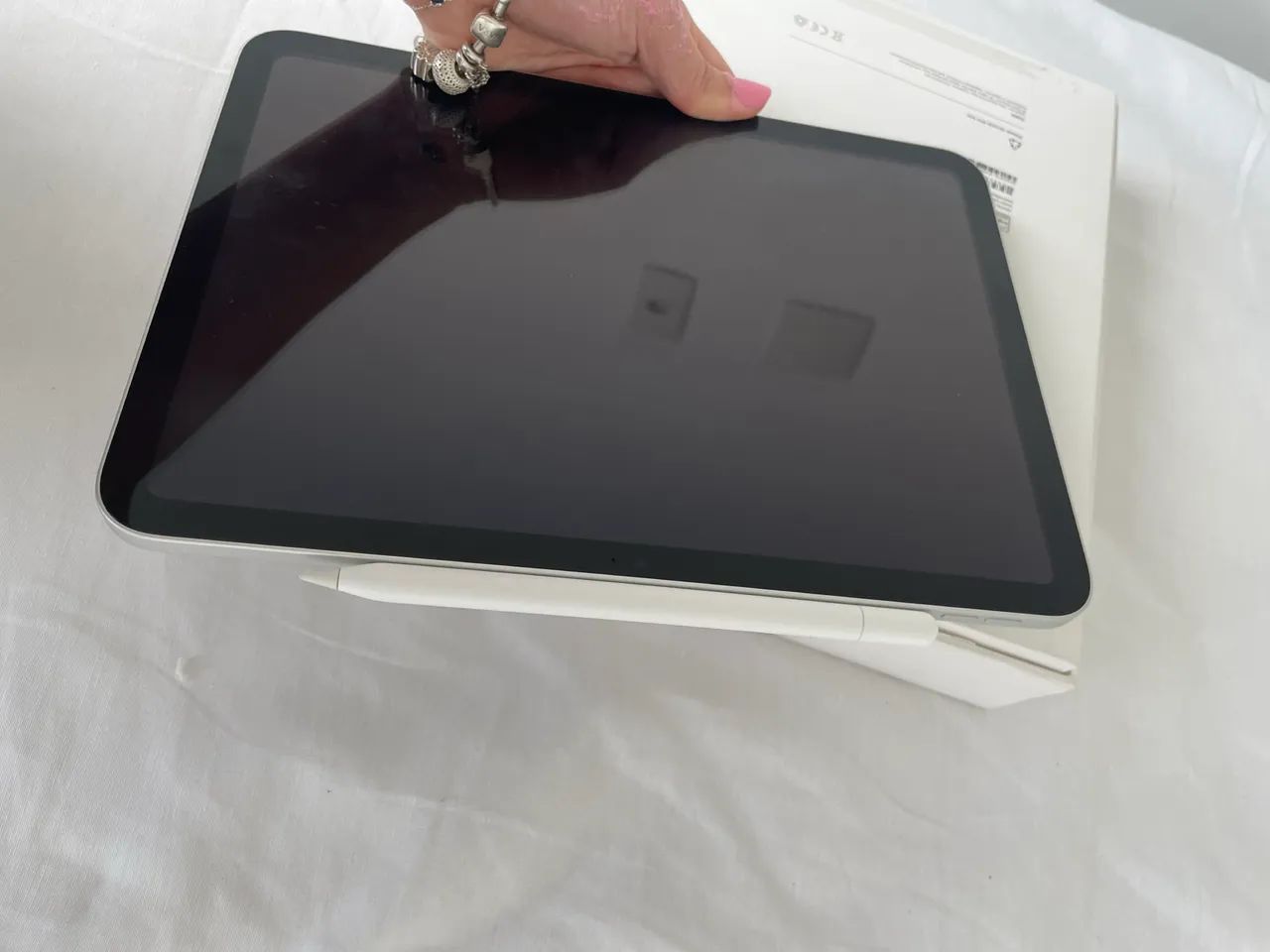 Ipad 11/A16 Wi-Fi 128gb + Apple Pencil Usb-C - Tablets e E-Readers