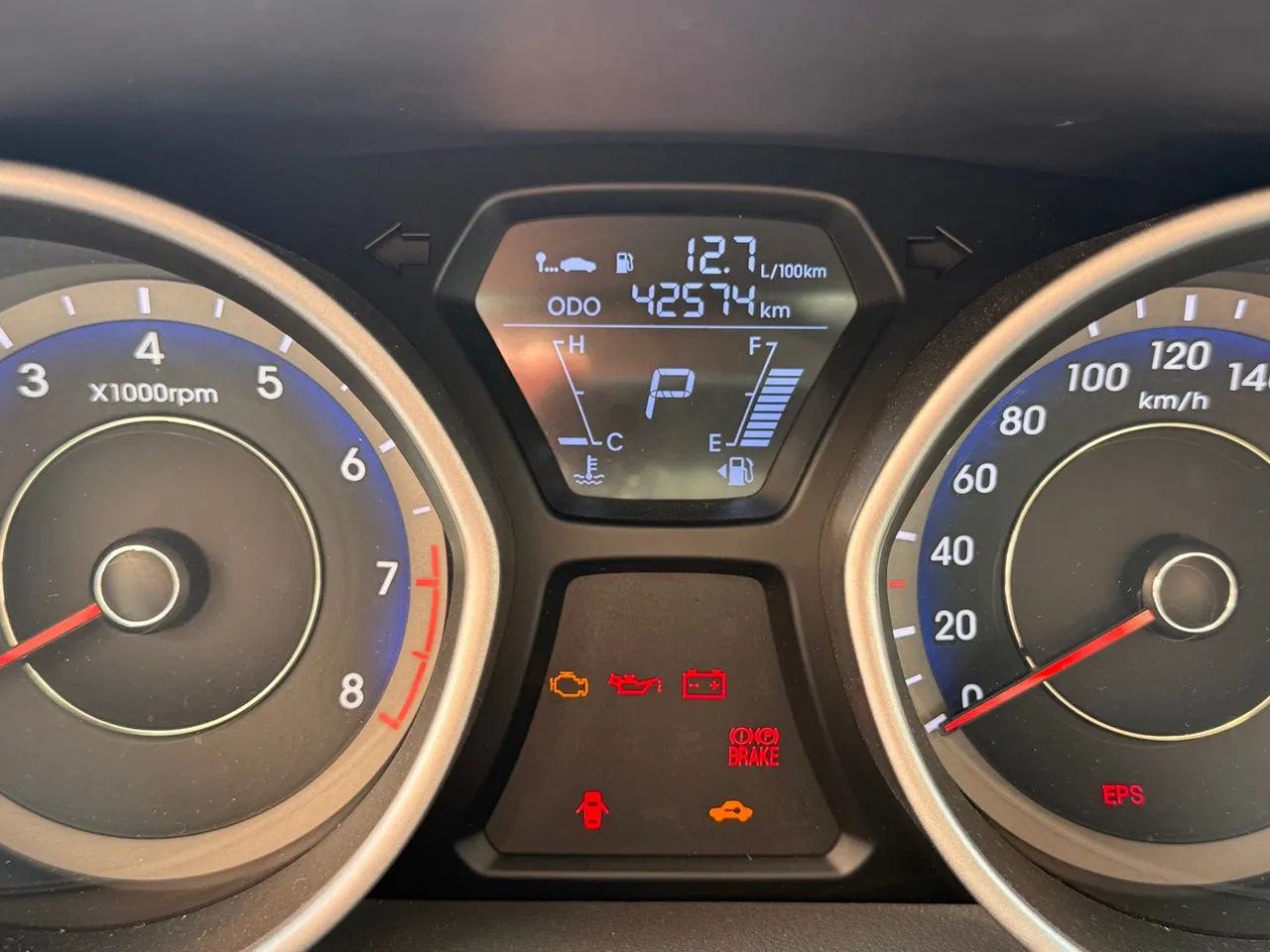 Elantra com Teto Solar, Apenas 42mil km, Único Dono! - Foto 2