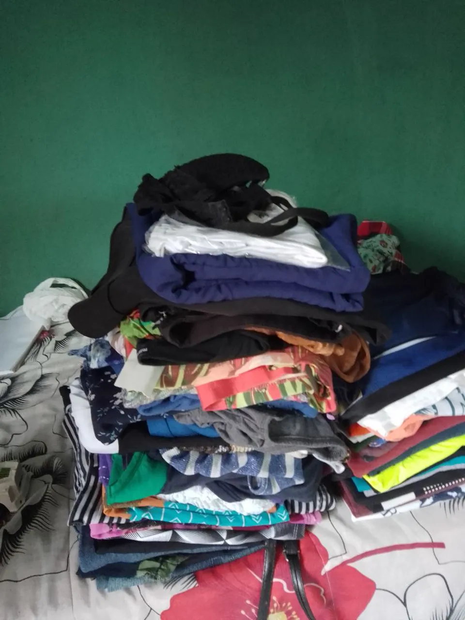 Lote de roupas variadas