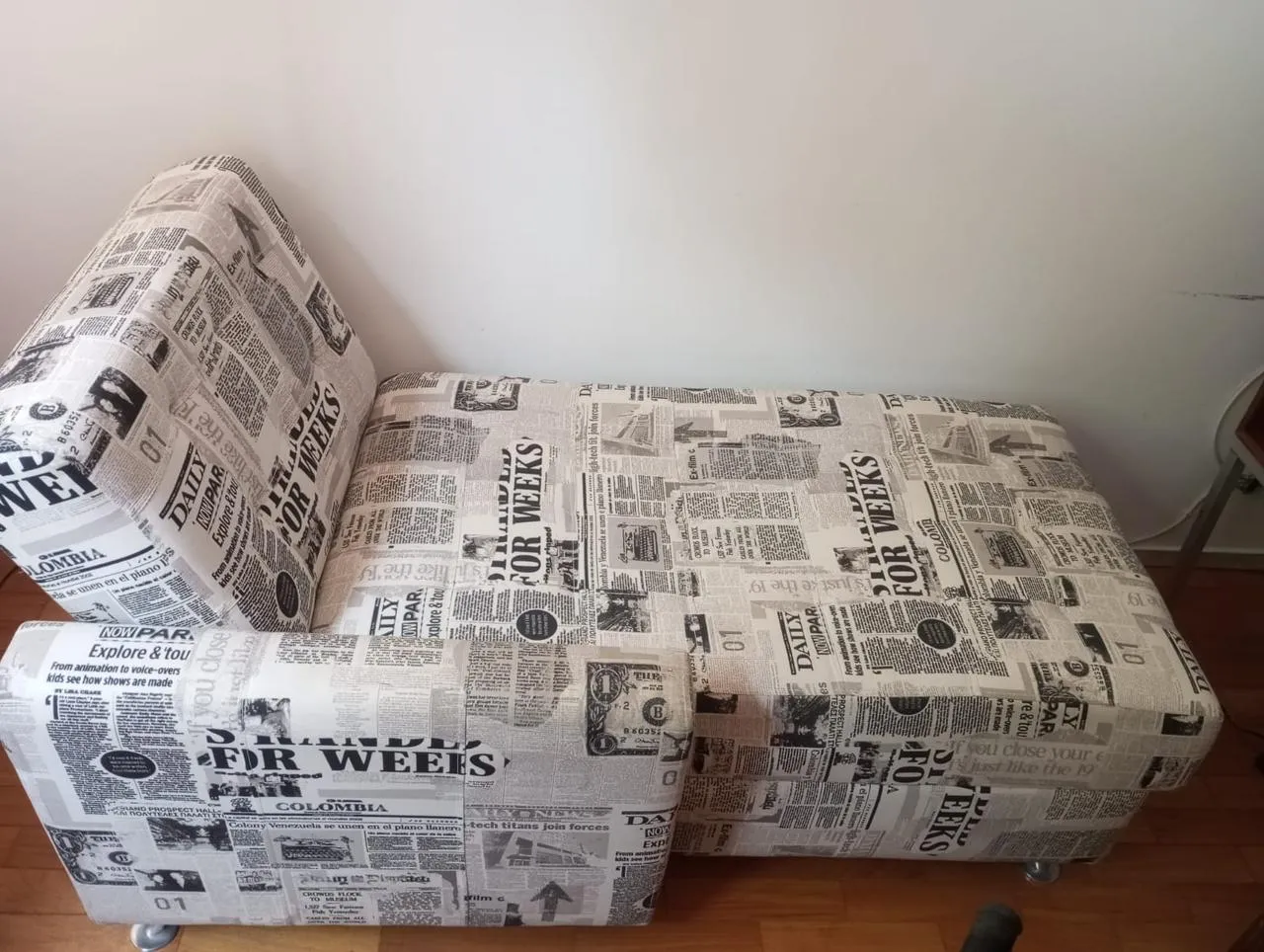 Sofá-cama super conservado