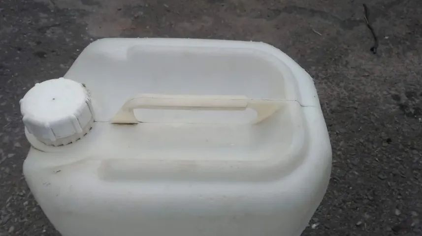 Galão para Produtos Líquidos 20 L - Foto 3