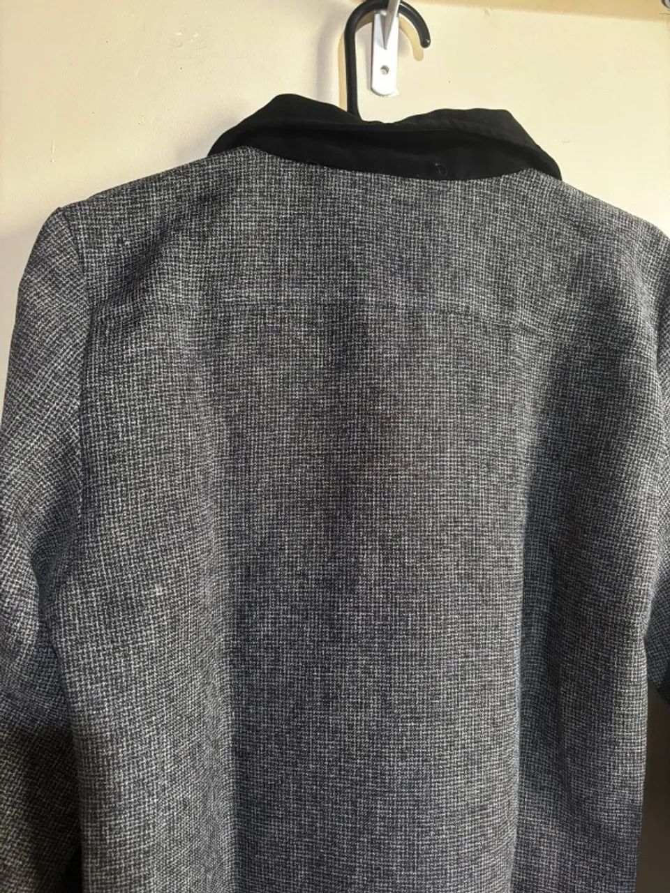 Camisa de botão preta - Foto 4