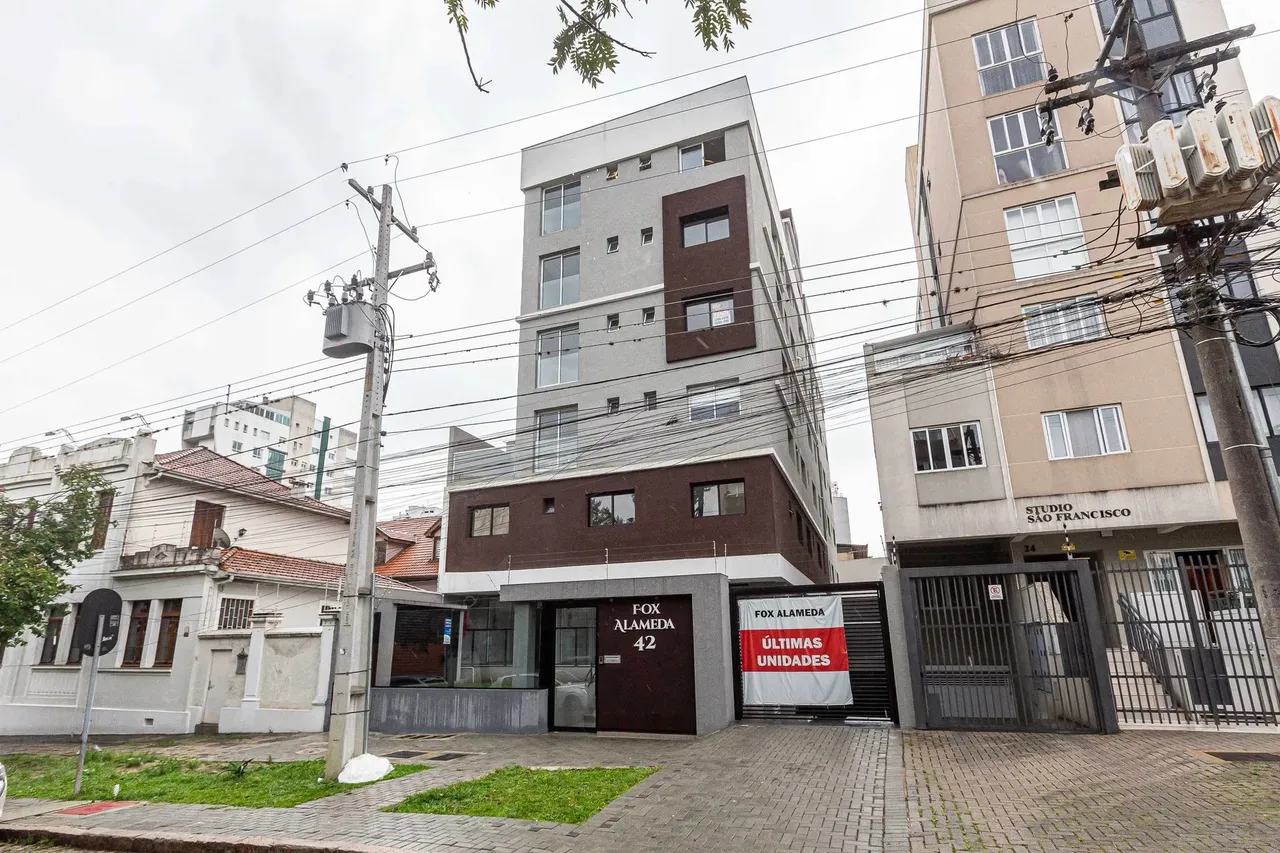 Apartamento para aluguel no Bairro São Francisco - Curitiba - PR