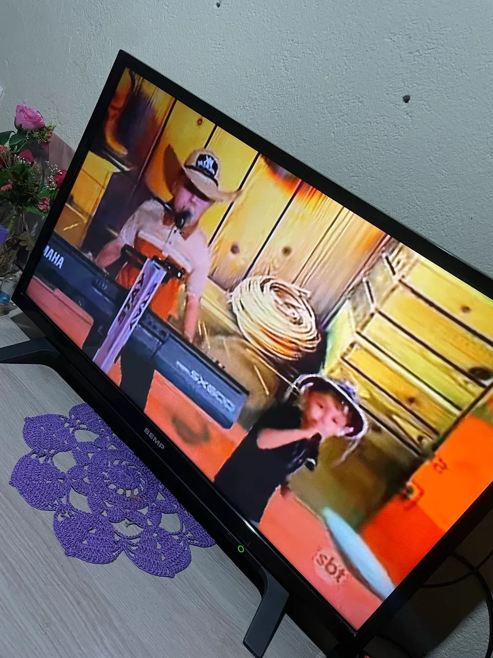 32-inch TV64318192571265120