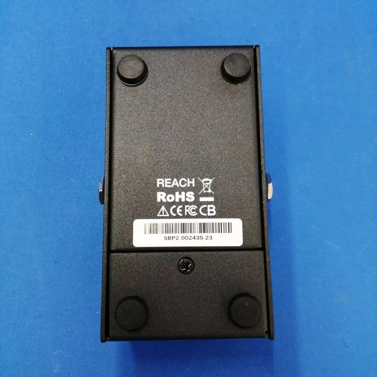 Pedal de Pré-Amplificador de Baixo Sadowsky - Foto 5