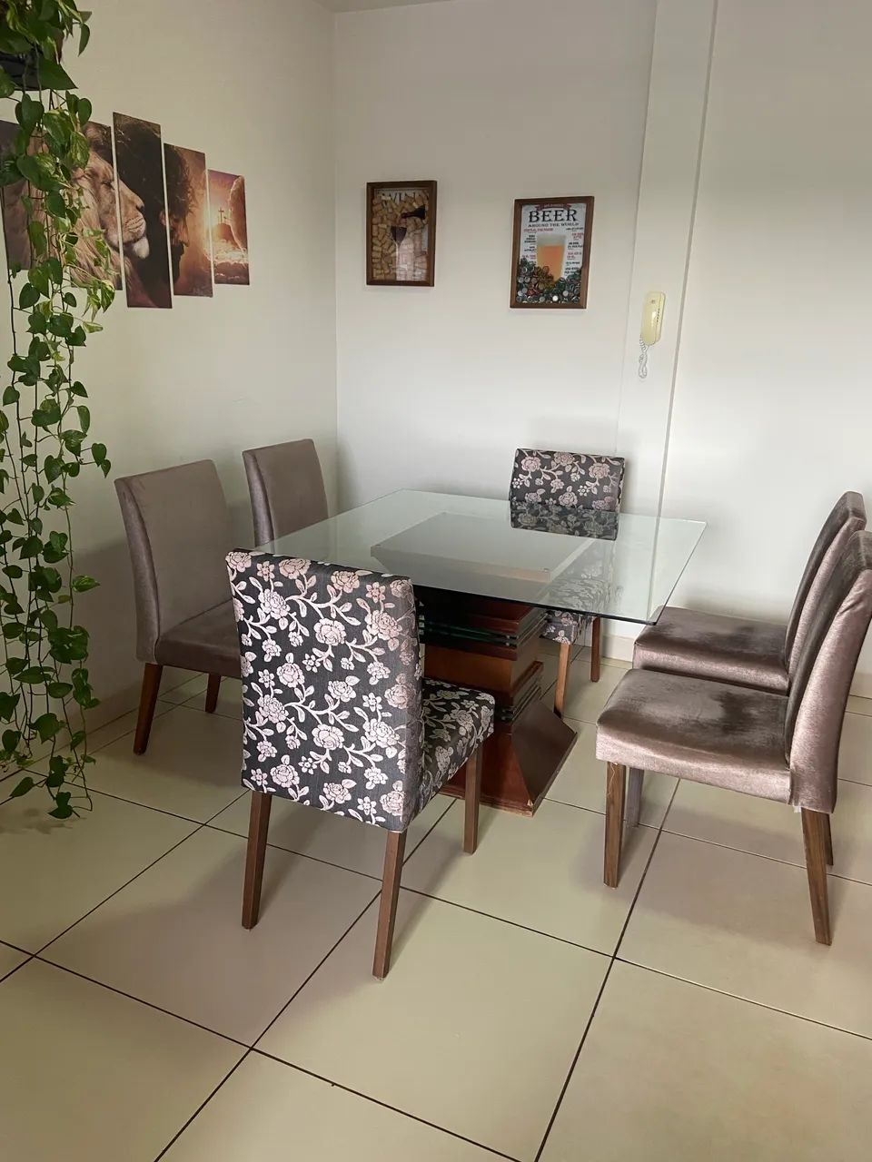 Mesa Quadrada com 6 cadeiras  - Foto 5