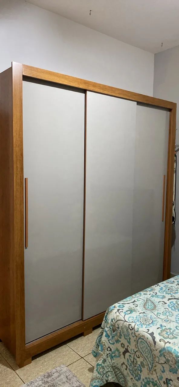 Guarda roupa casal 