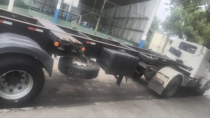 CHASSI PORTA CONTAINER ANO 2015 - Foto 2