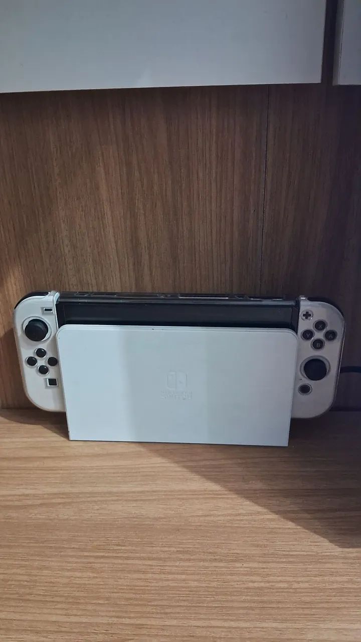 Nintendo Switch Oled com acessórios