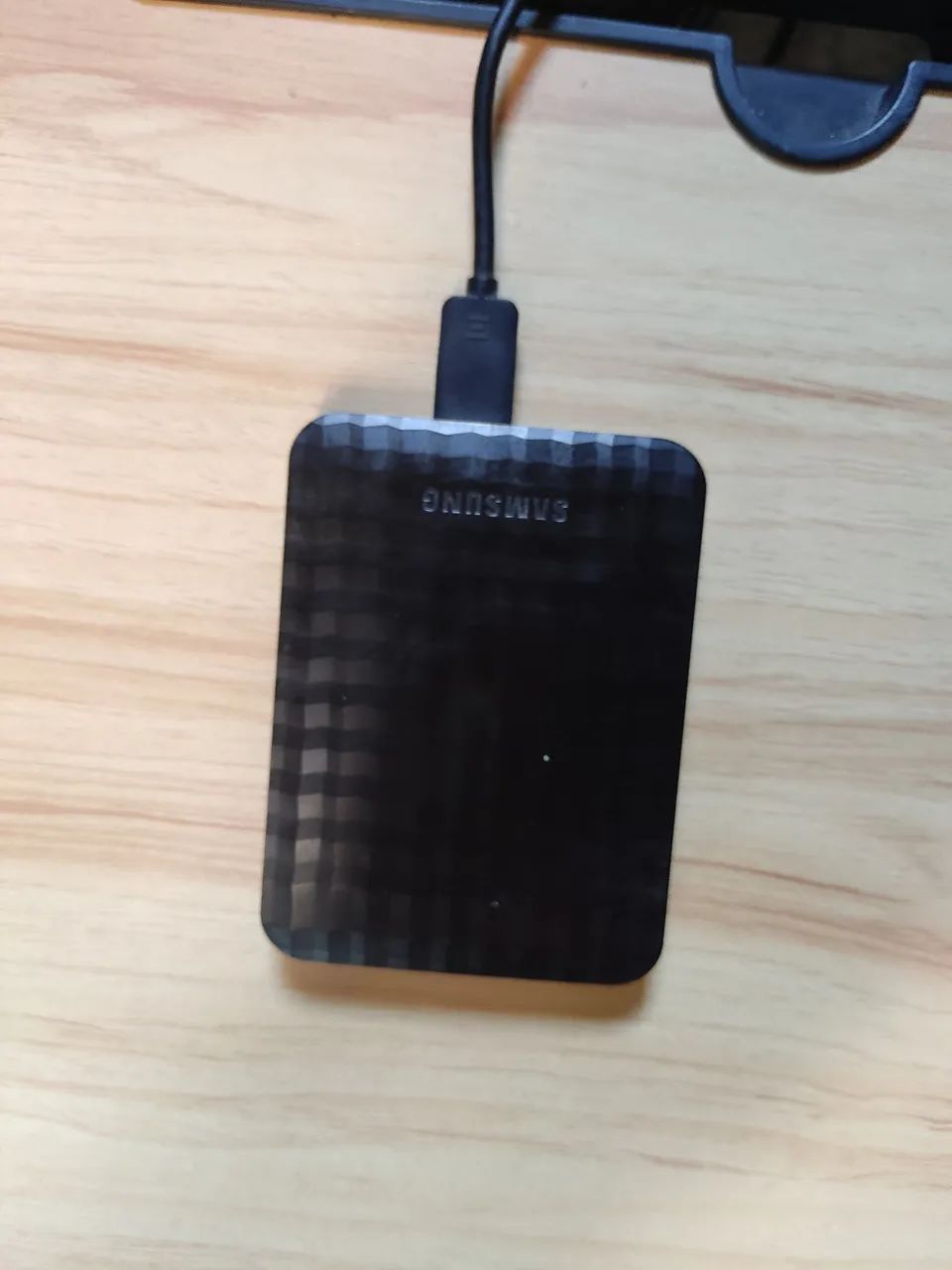 Vendo HD externo 1 terrabyte - Foto 2