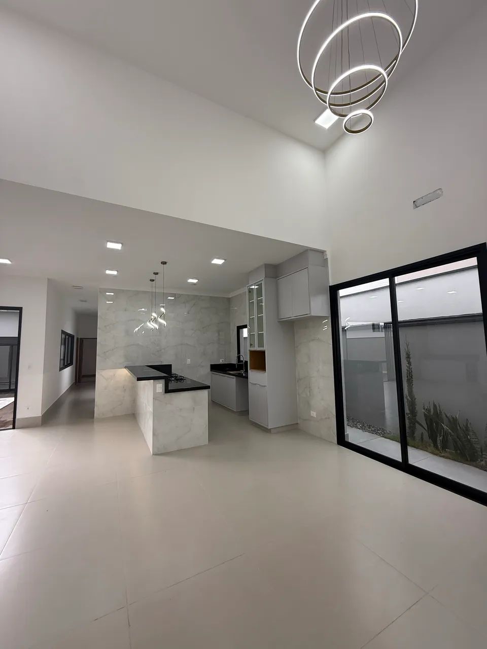 Casa Elegance - Condomínio OuroVille 