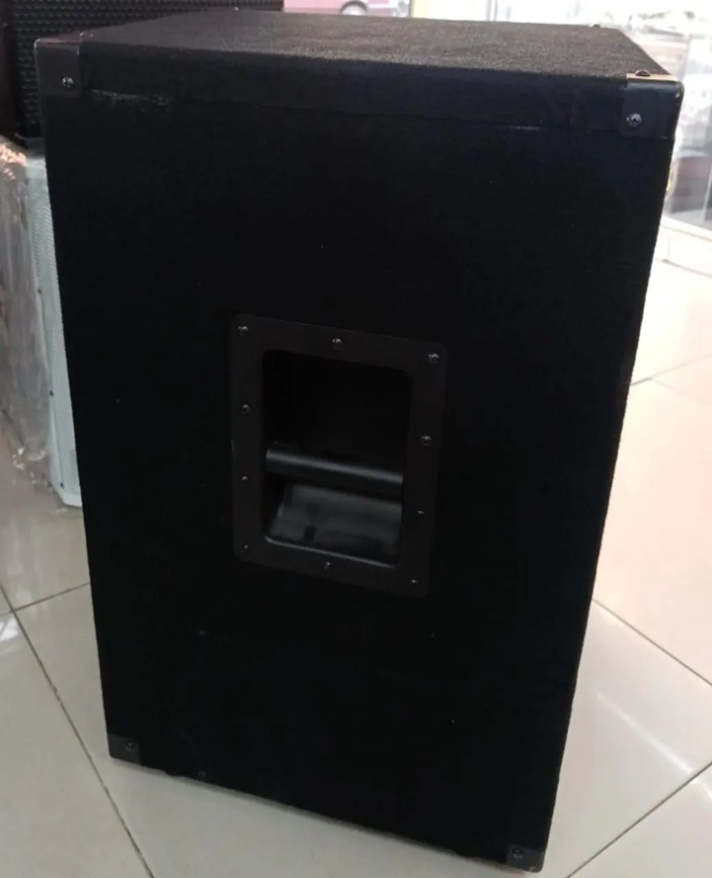 Caixa Ativa Peavey PV 1015D 400W - Foto 2