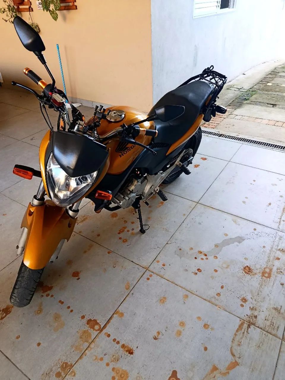 CB 300 2011(Baixo Km e Revisada) - Foto 4