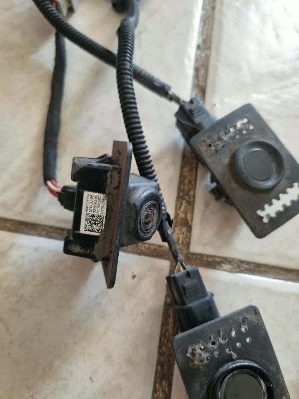 Camera de Ré ORIGINAL onix completa com sensores e chicote.