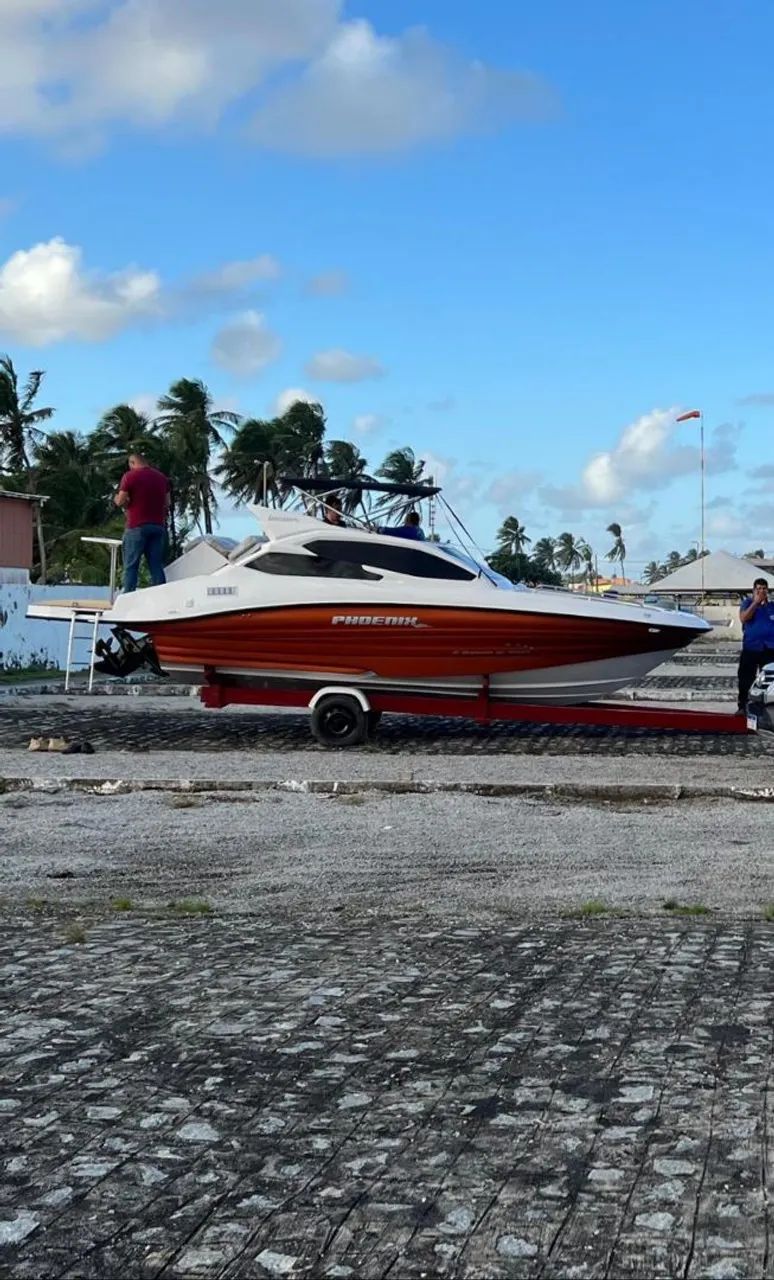 Phoenix 27 com 50 horas 