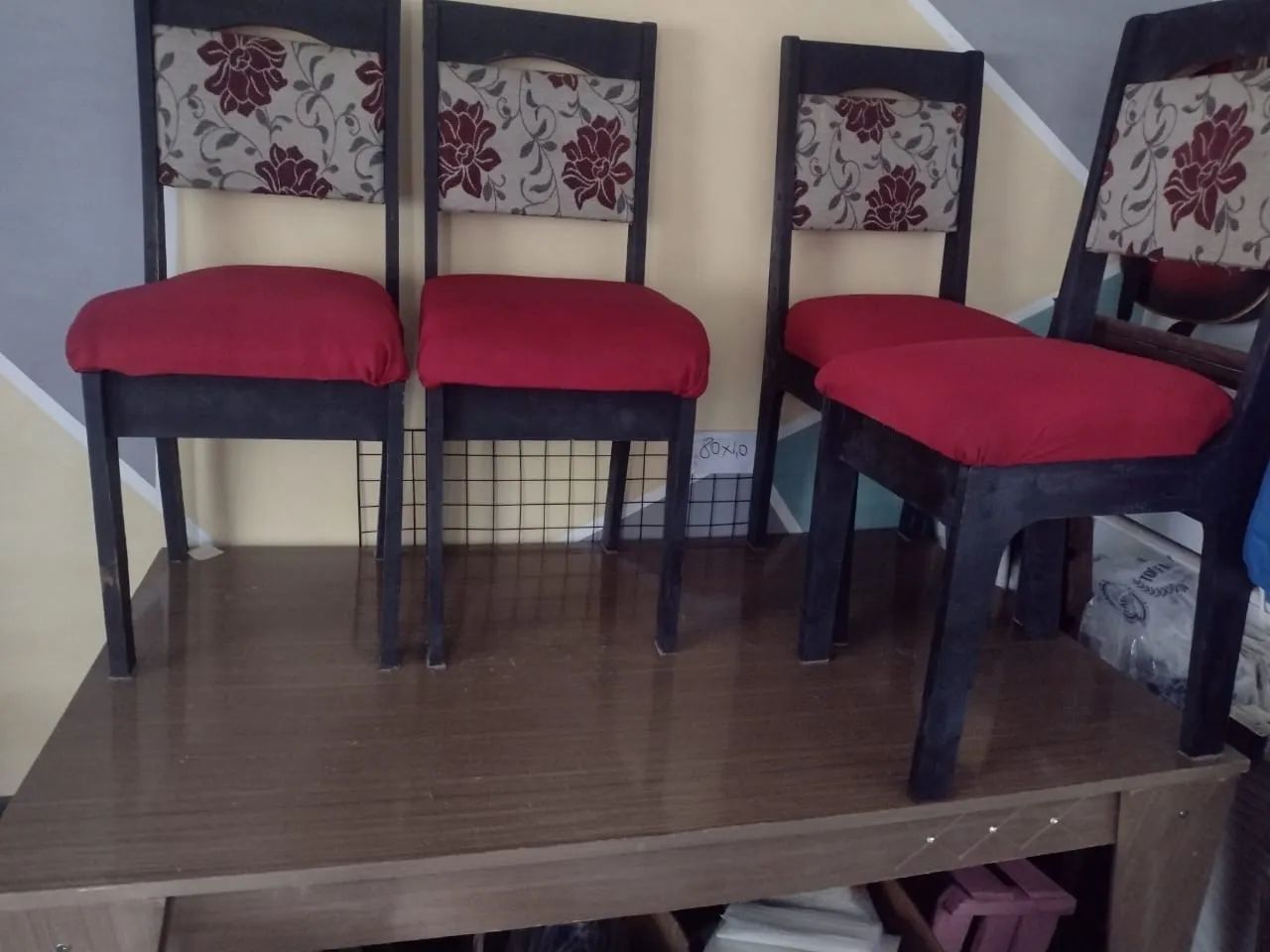 Mesa com 4 Cadeiras