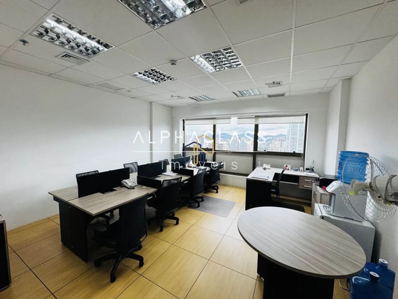 Vendo e alugo sala comercial mobiliada em Alphaville - Edifício New Worker Tower - Foto 5
