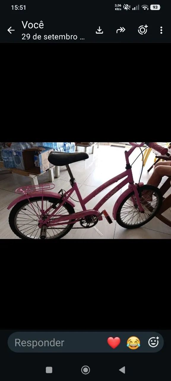 Bicicleta rosa ? semi nova 