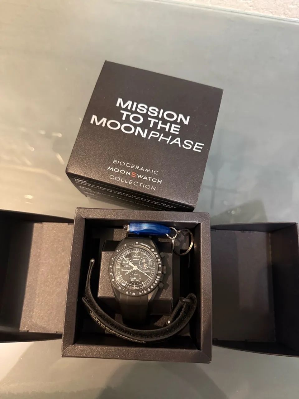 Omega x swatch - mission to the moon 