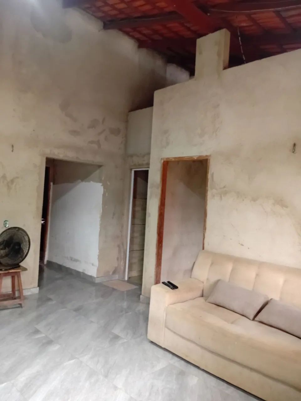 Casa grande com quintal amplo - Foto 2