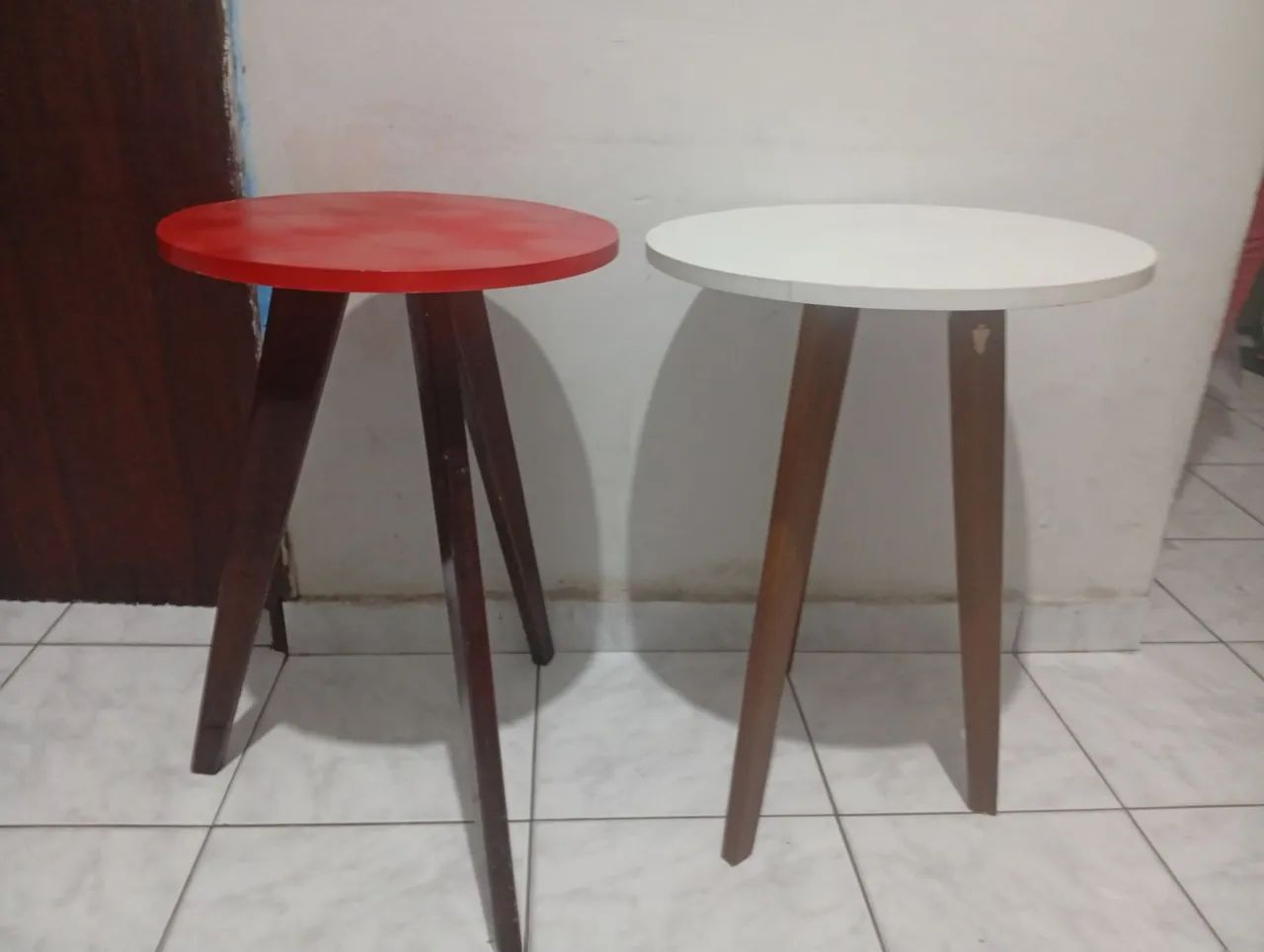 vendo duas mesinha de canto 130 - Foto 3