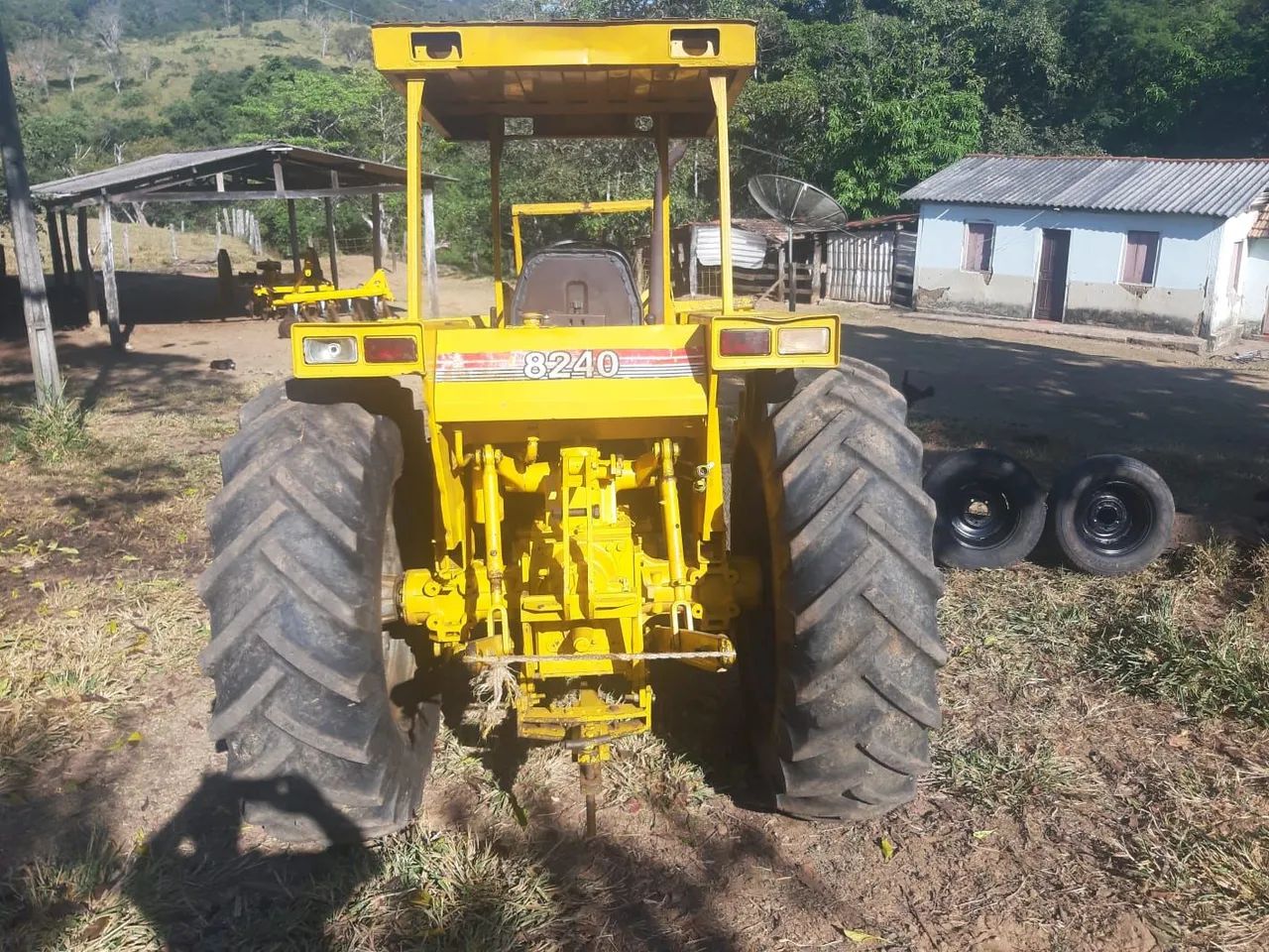 Trator CBT 8240 - Foto 2