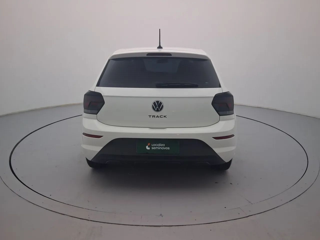 Volkswagen Polo Track 1.0 Flex 12V 5p, foto 4 de 18