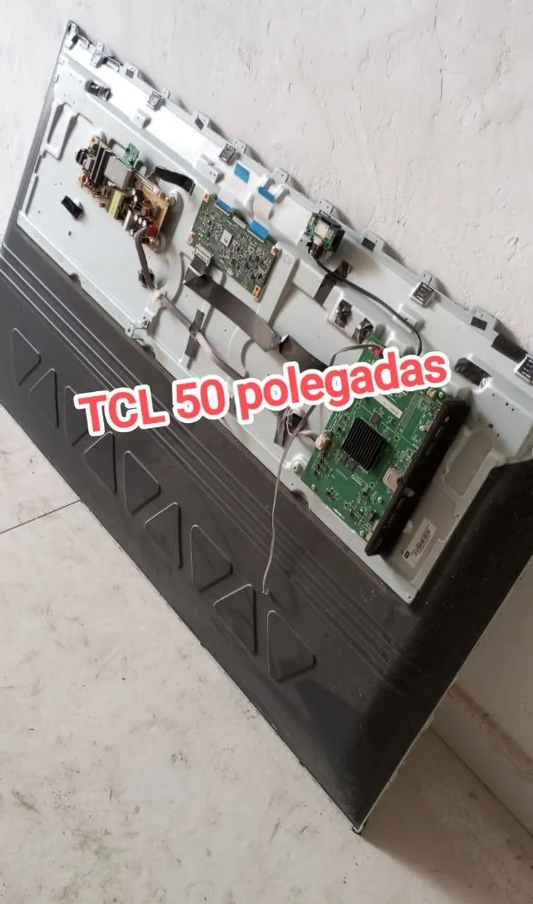 TV TCL tá desmontada retirar peças 