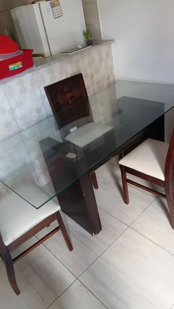Mesa de Vidro com 5 Cadeiras  - Foto 5