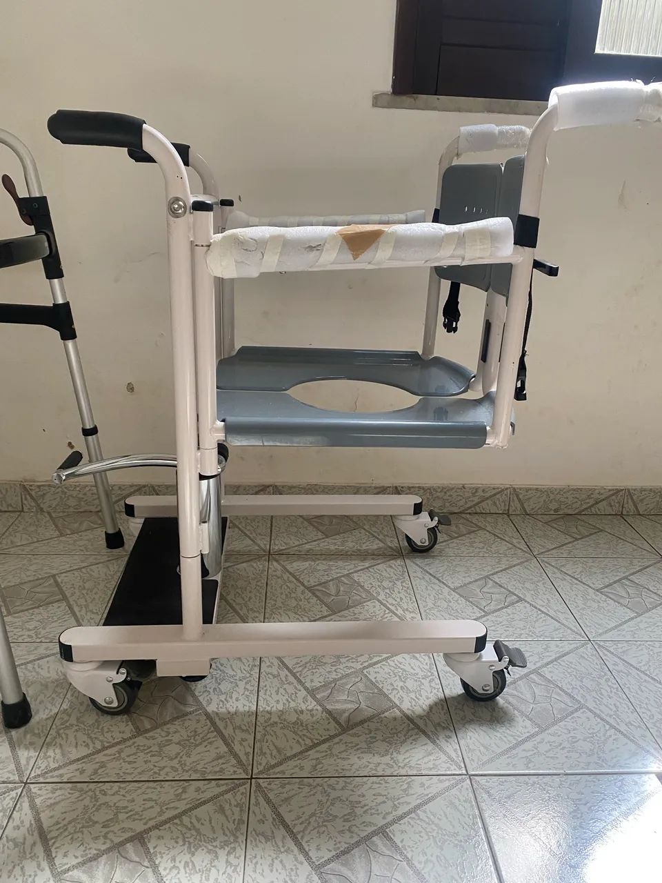 Cadeira de transferência nova!  - Foto 3